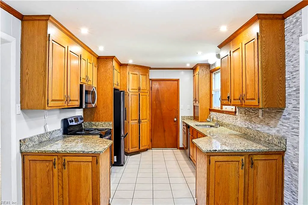 3 Battle Rd, Hampton — photo