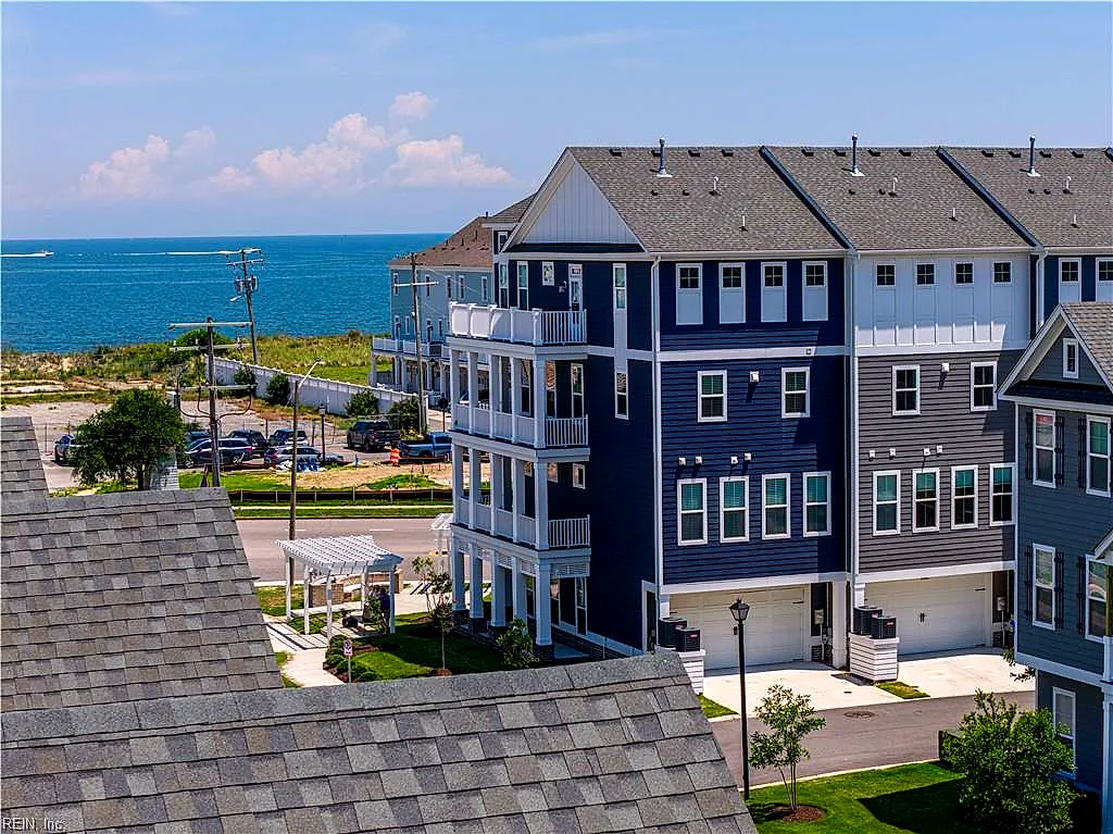 9687 Shore Dr, Norfolk — photo