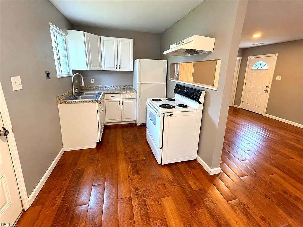 303 Ivey St, Portsmouth — photo