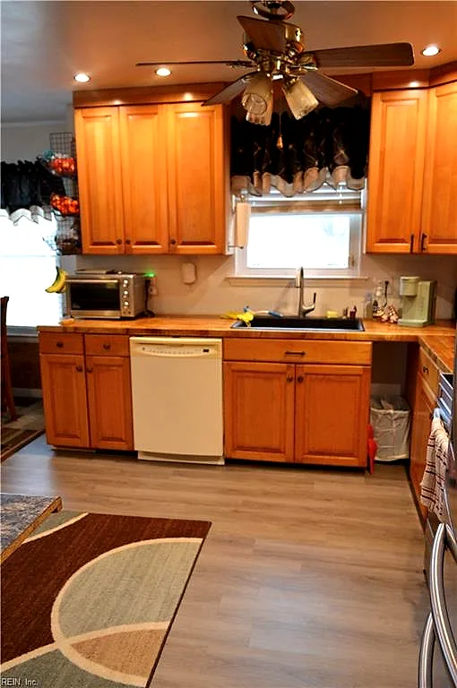 4446 Desert Rd, Suffolk — photo