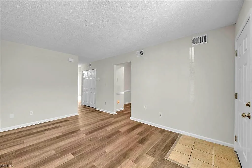 702 Wolftrap Ln, Virginia Beach — photo