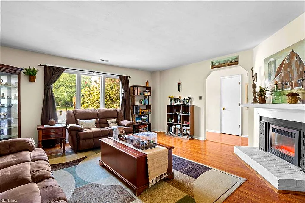 5352 Beaufain Blvd, Virginia Beach — photo