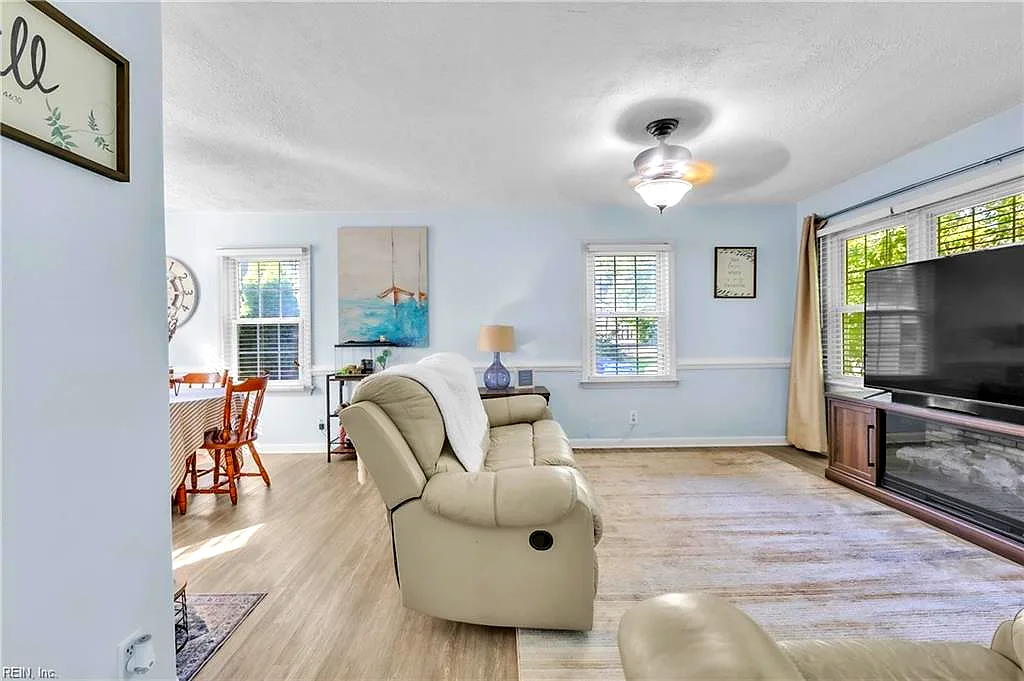 5208 W Norfolk Rd, Portsmouth — photo