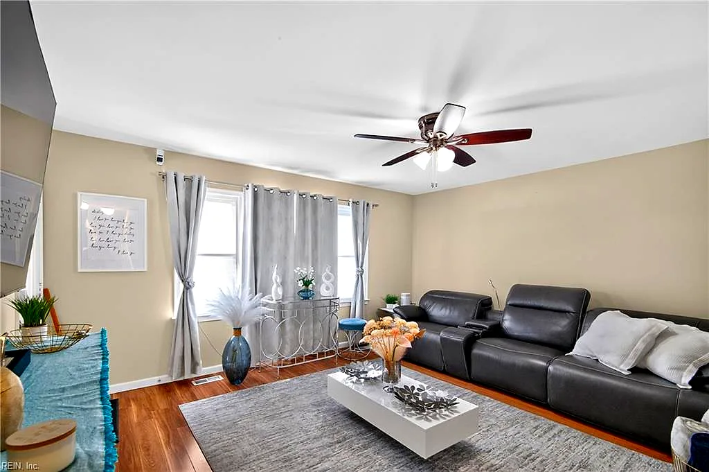 10 Rendon Dr, Hampton — photo
