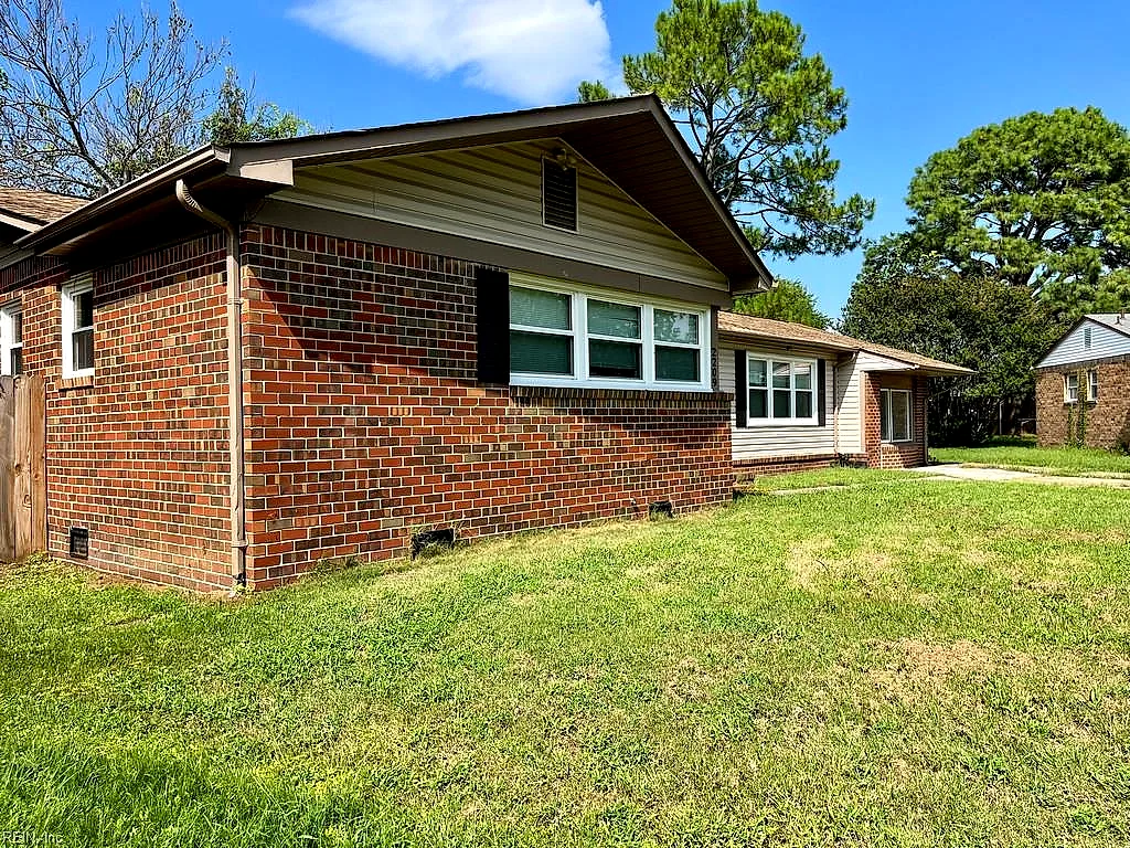 2209 Hilton Ct, Chesapeake — photo