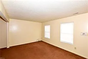 6006 Edgelake Dr, Virginia Beach — photo