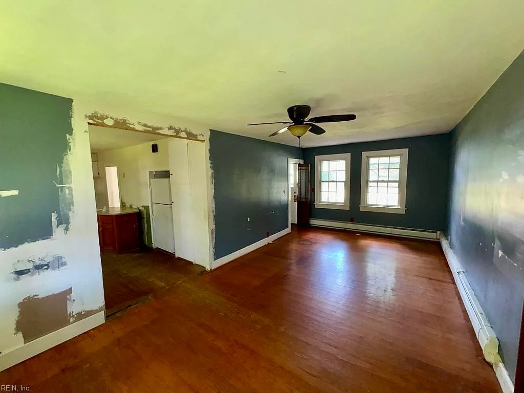 1307 Perry St, Chesapeake — photo