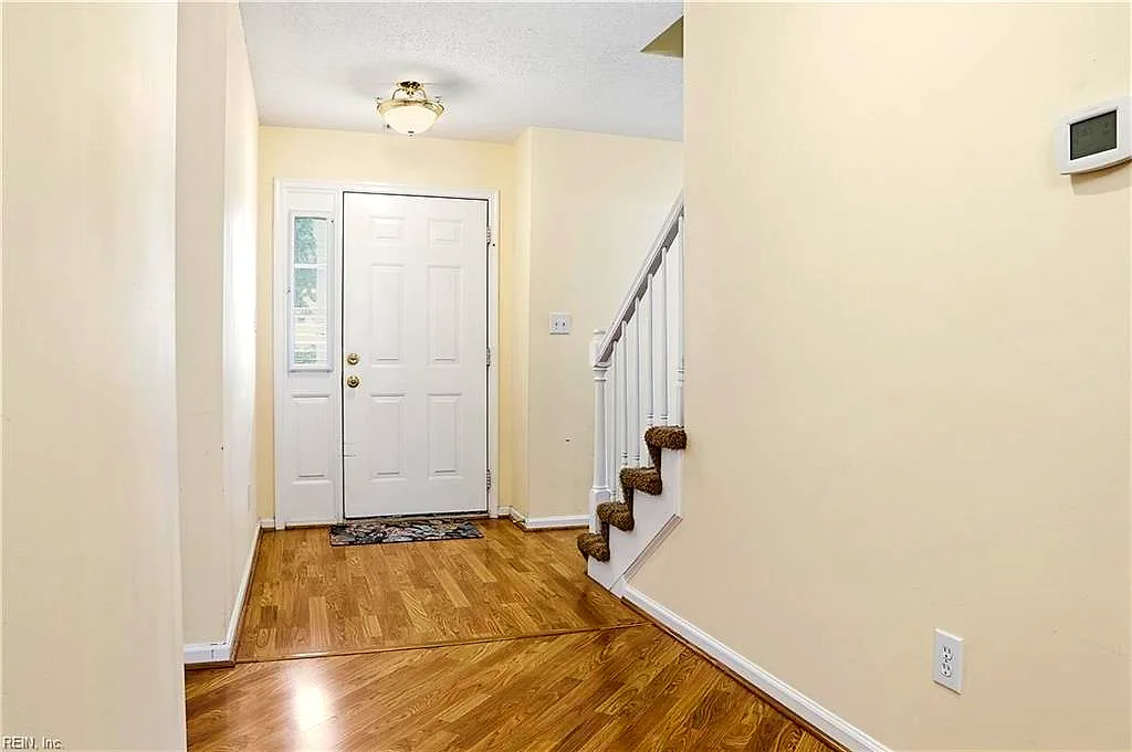 891 Holbrook Dr, Newport News — photo