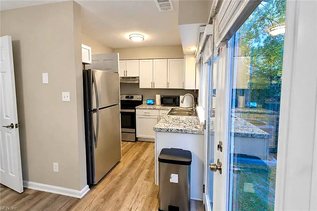 1309 Green Cedar Ln, Virginia Beach — photo