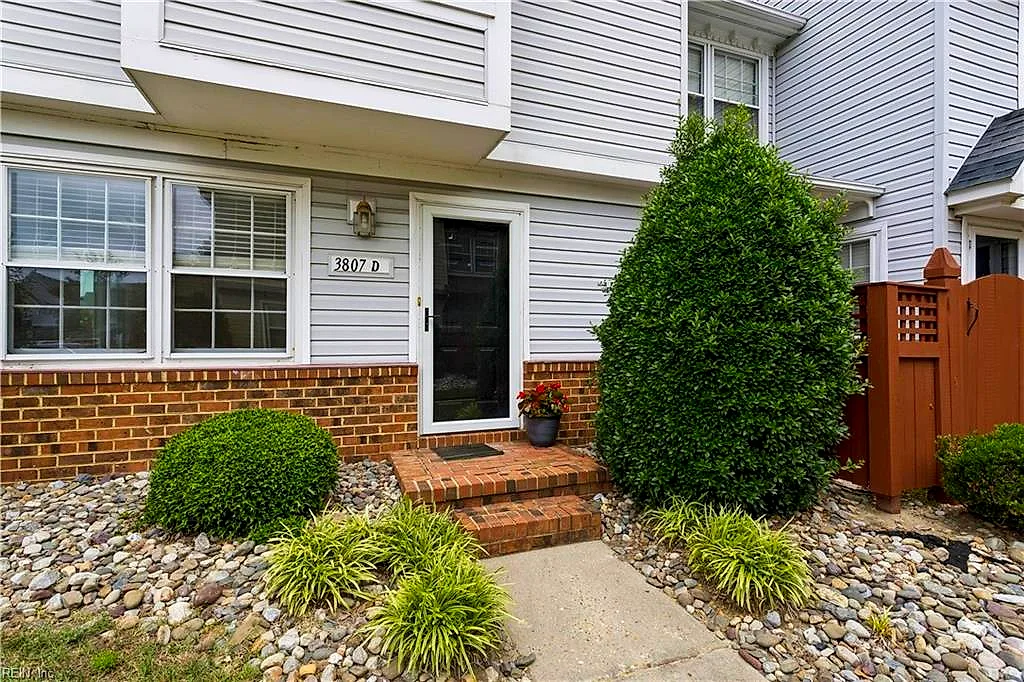 3807 Banister River Rch #D, Portsmouth — photo