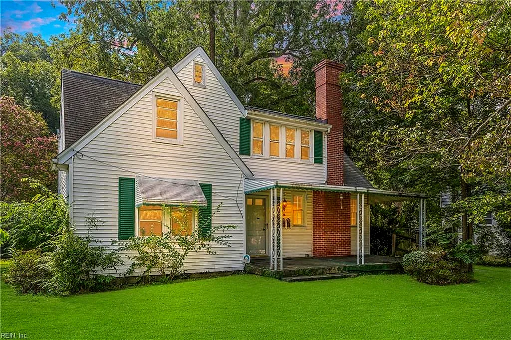 16 Old Fox Hill RD, HAMPTON VA 23669