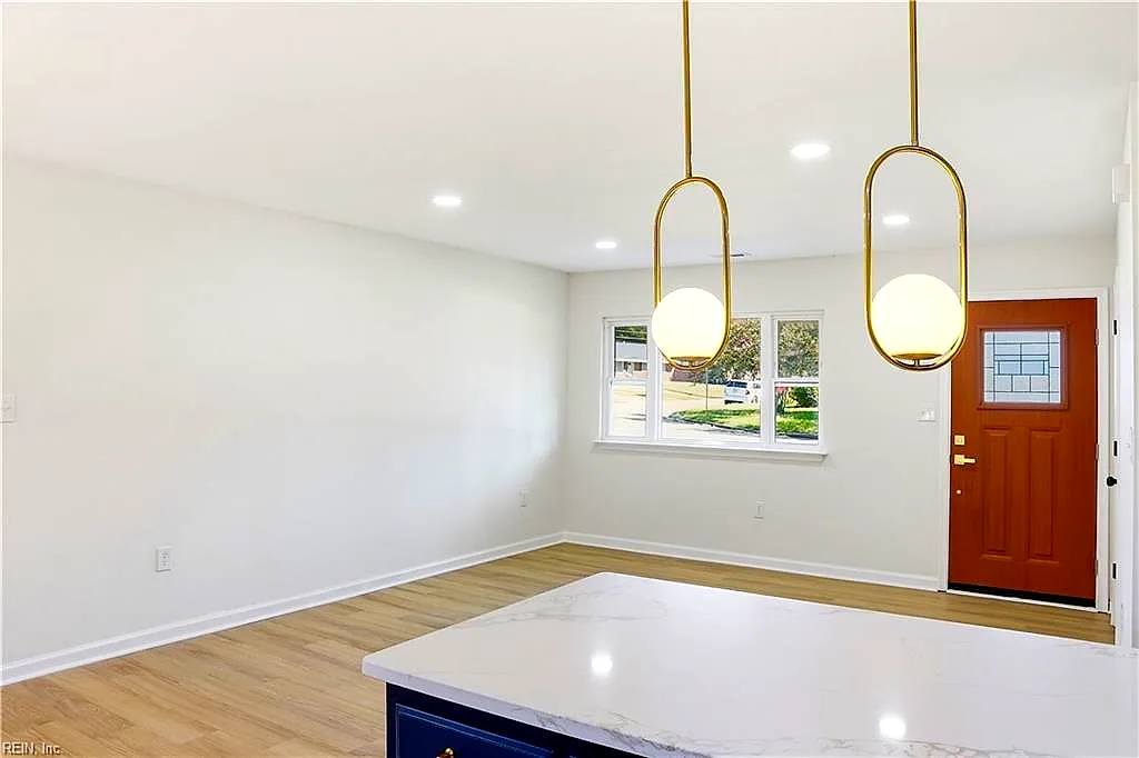 907 Sumter Dr, Newport News — photo