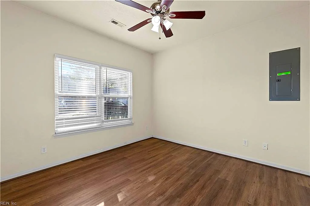 1118 Commerce Ave, Chesapeake — photo