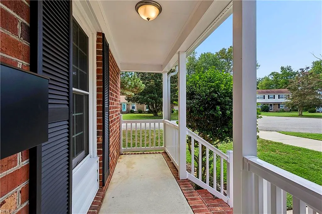476 Dunmore Dr, Newport News — photo