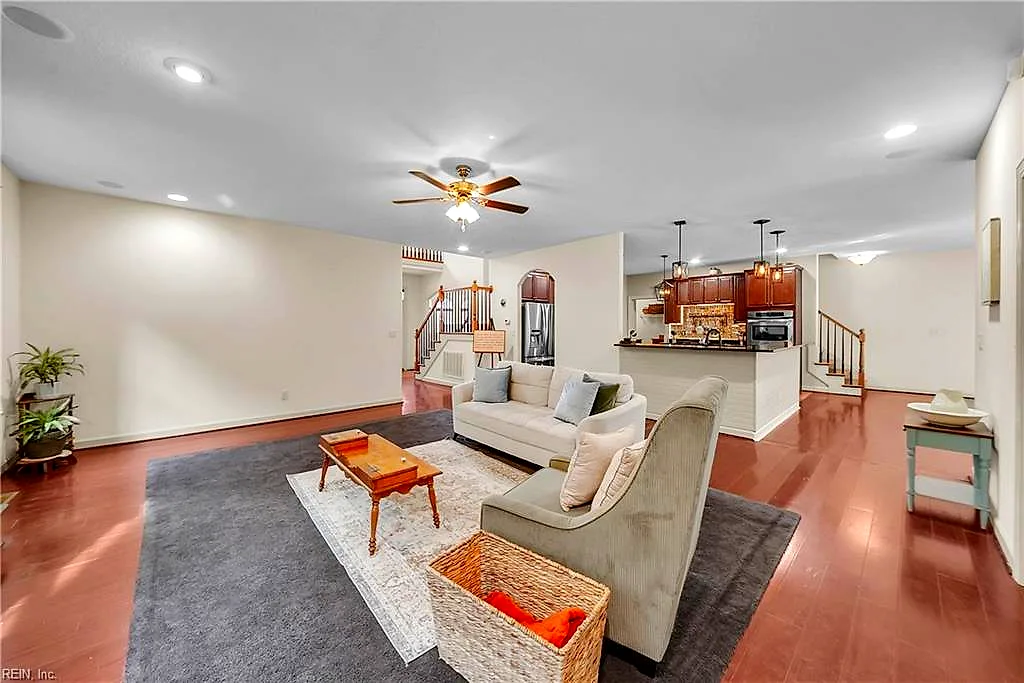 2234 Creekway Dr, Smithfield — photo