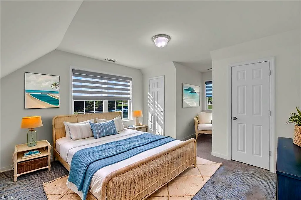 8922 E Colonial Trl, Smithfield — photo