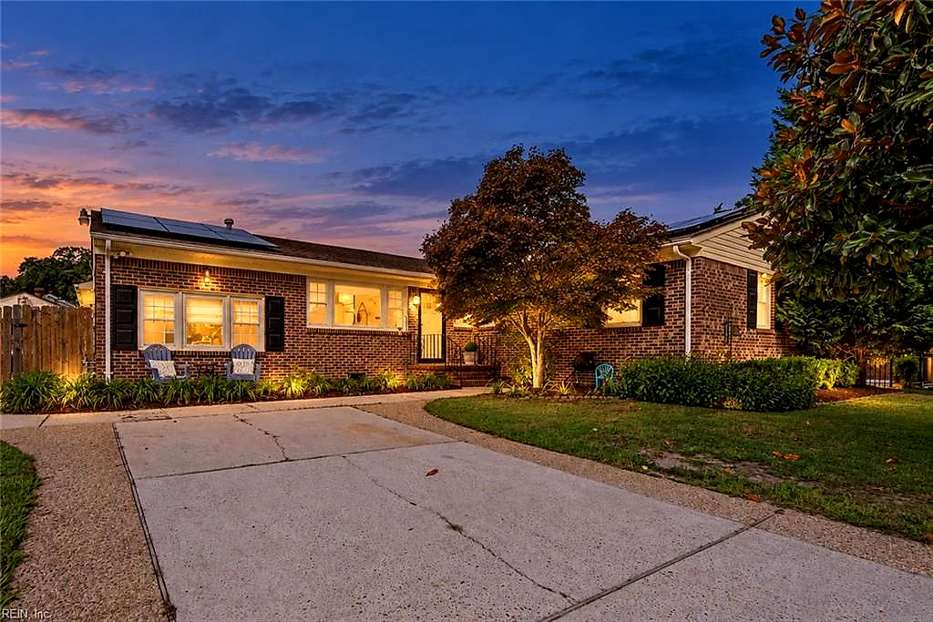 821 Ray PL, VIRGINIA BEACH VA 23454