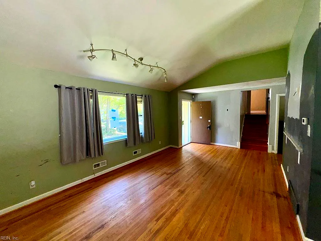 8333 Capeview Ave, Norfolk — photo
