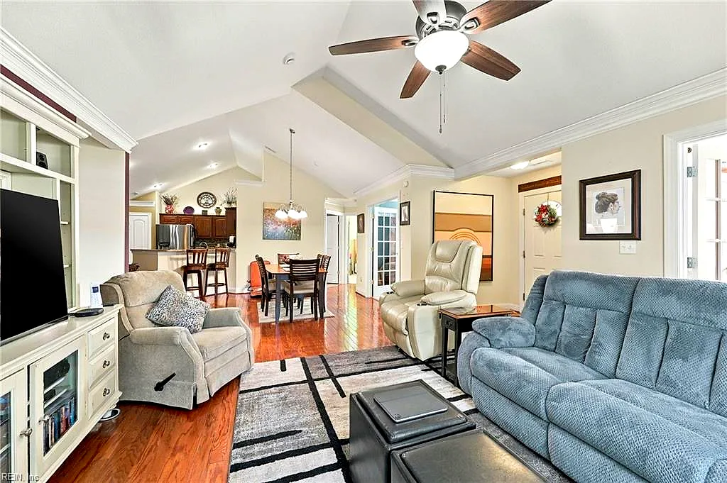 318 Ginger Loop, Smithfield — photo