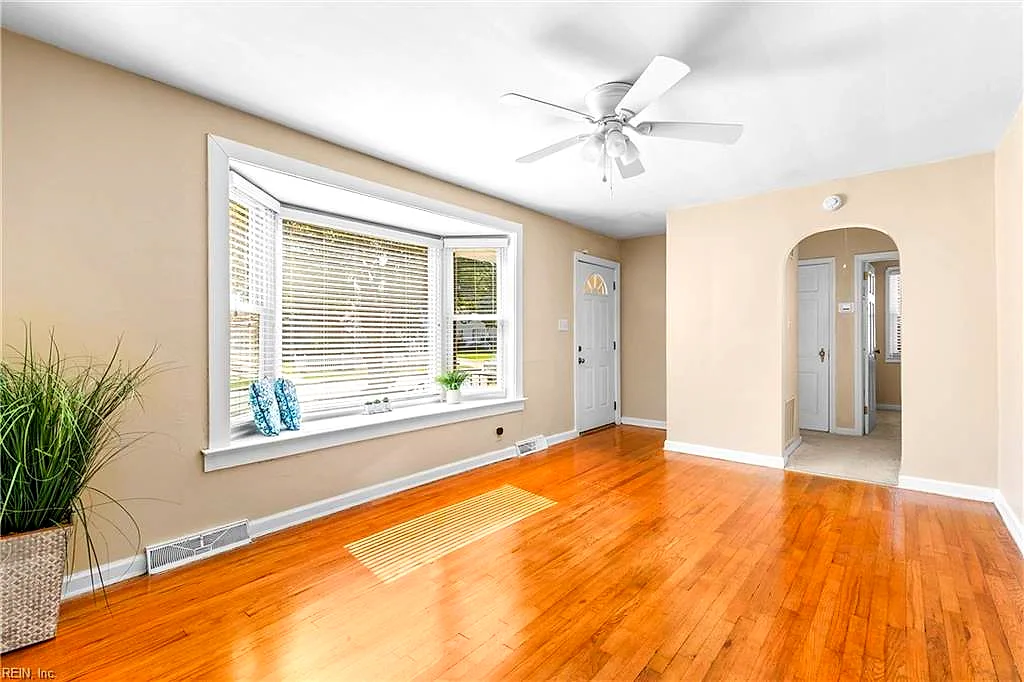 1814 Croyden Rd, Norfolk — photo