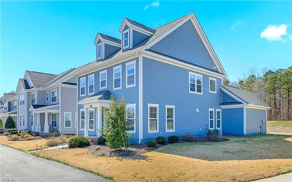 2216 Hampton Roads Pw, Chesapeake — photo