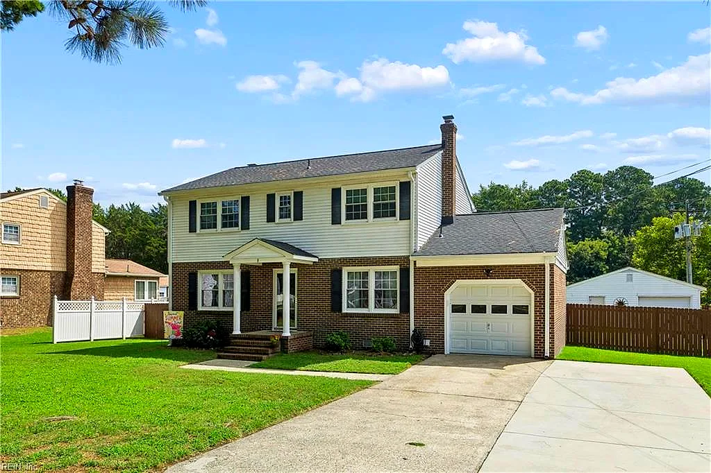 8 Hunts Neck RD, POQUOSON VA 23662