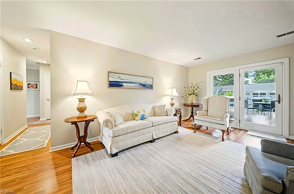 5629 Springwood Dr, Portsmouth — photo
