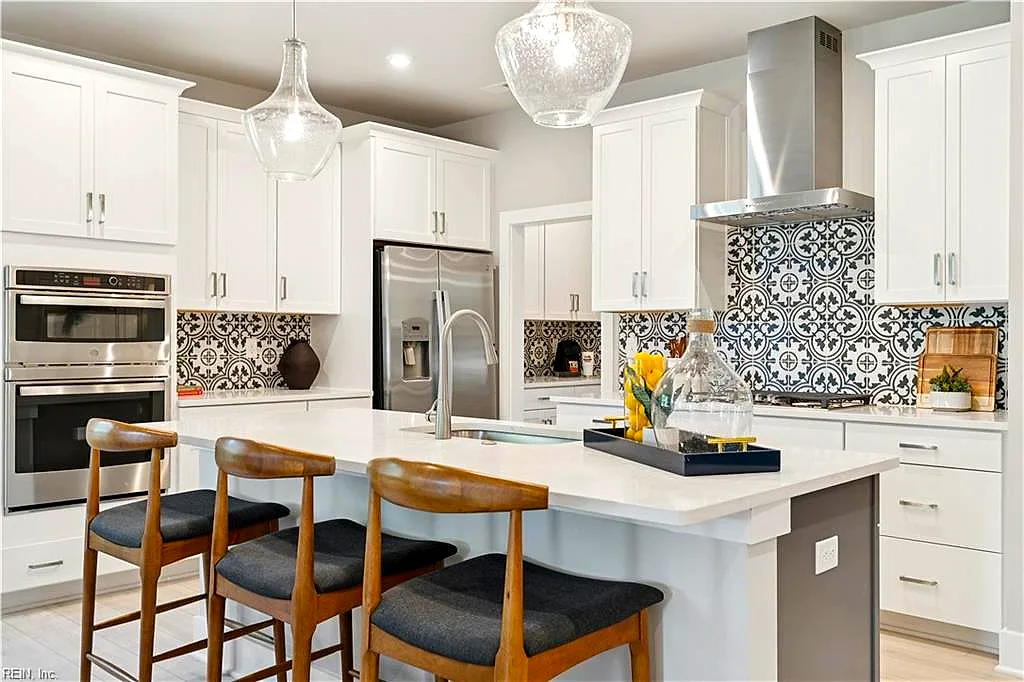 101 Pisces Dr, Yorktown — photo