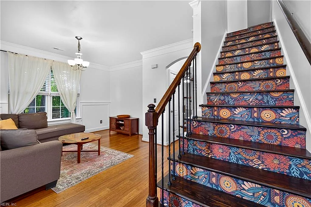 1032 Meadows Reach Cir, Suffolk — photo