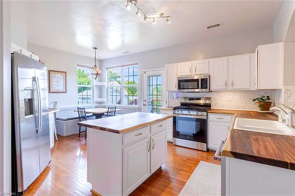 1816 Sunsprite Loop, Chesapeake — photo