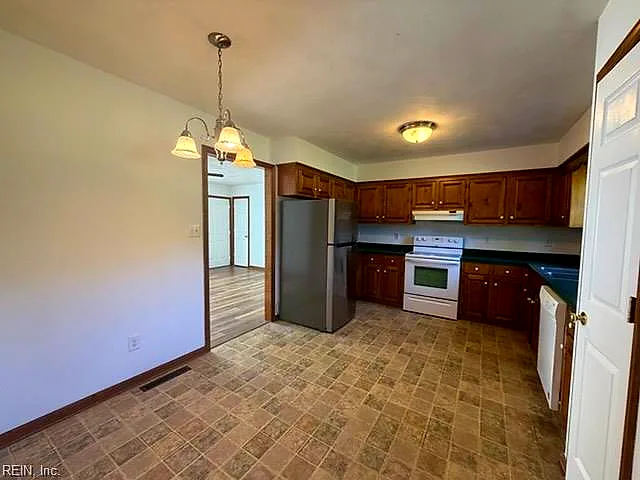 2436 Shillelagh Rd, Chesapeake — photo