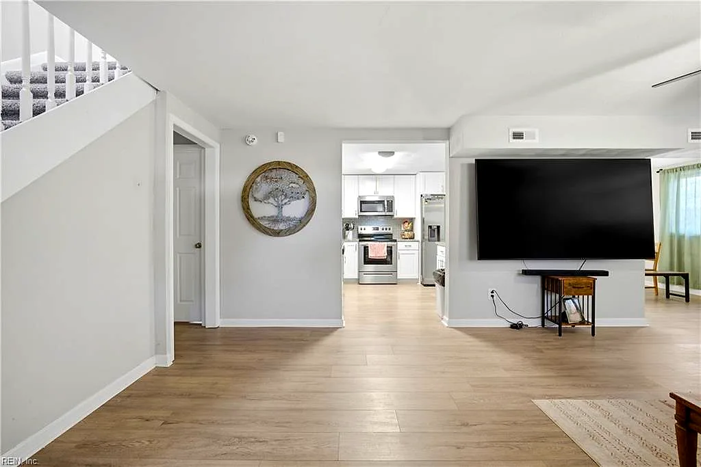 2025 Nickerson Blvd, Hampton — photo