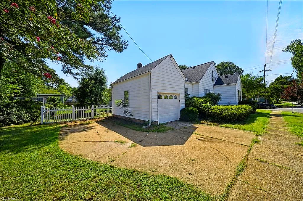 3758 Lenoir Cir, Norfolk — photo