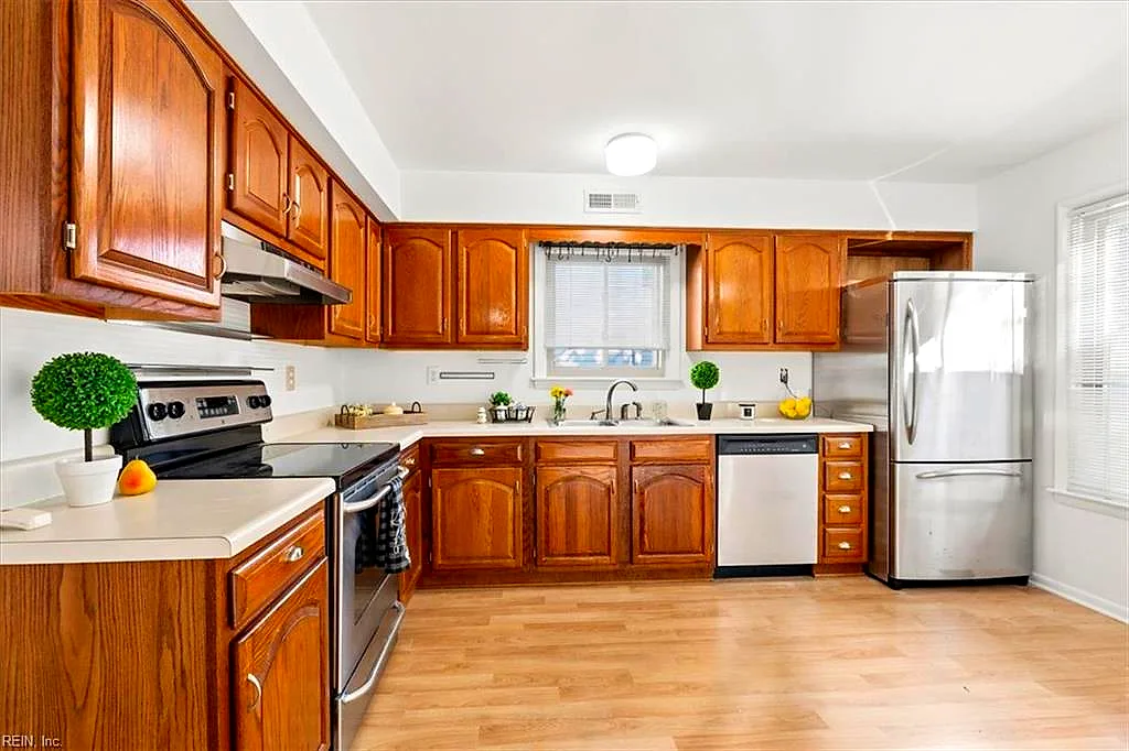 5924 Buckminister Ln, Virginia Beach — photo
