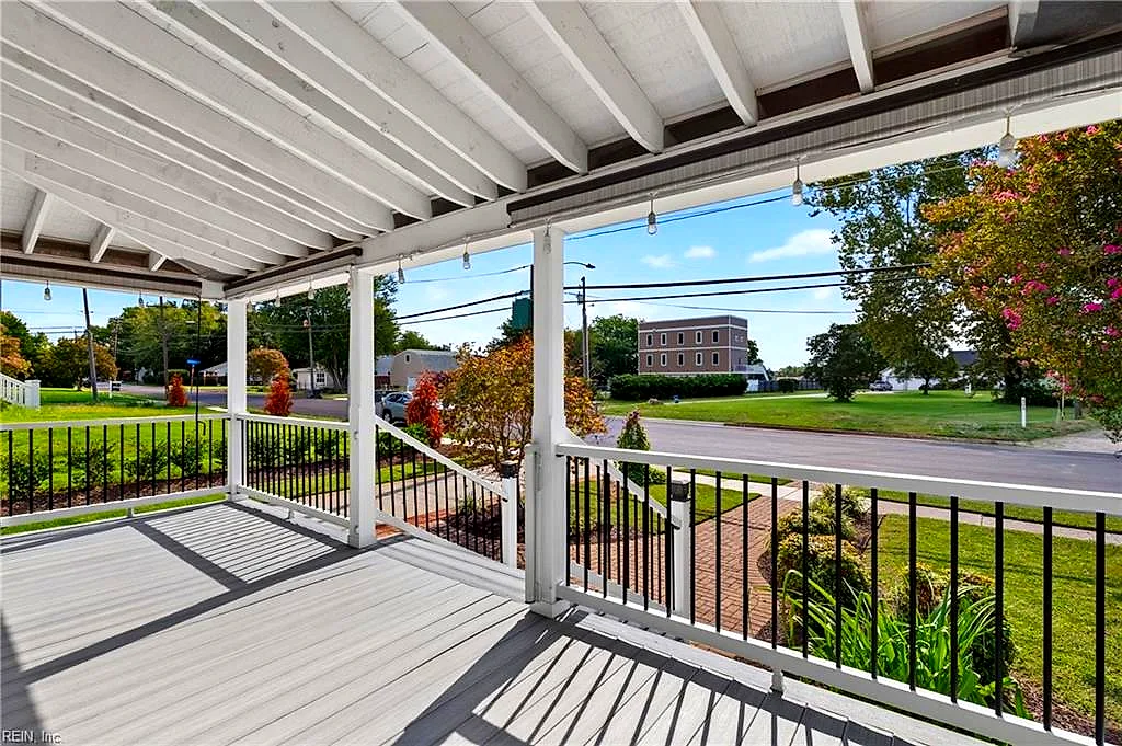 310 S Willard Ave, Hampton — photo