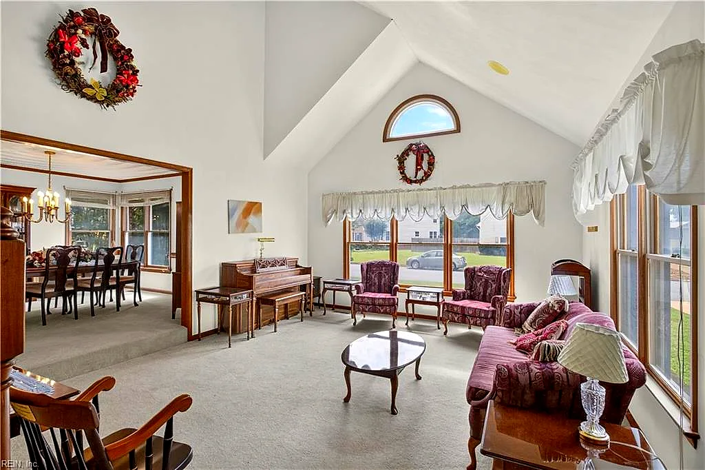 1340 Danielle Ct, Chesapeake — photo