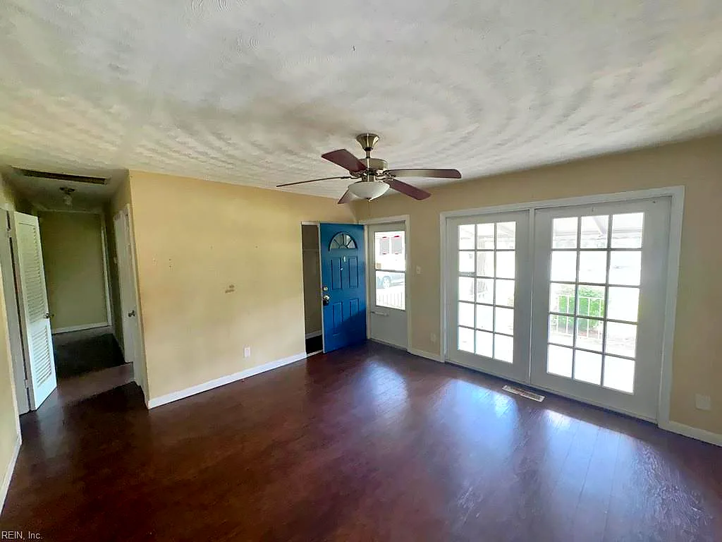 2514 Narrow St, Chesapeake — photo