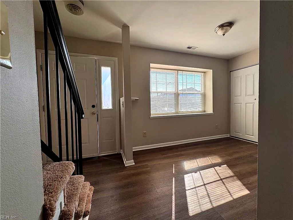 751 Spence Cir, Virginia Beach — photo