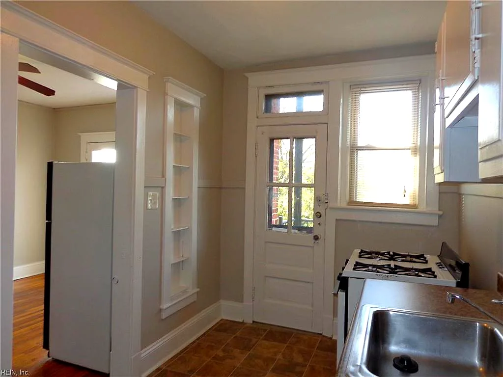 1001 Gates Ave #16c, Norfolk — photo