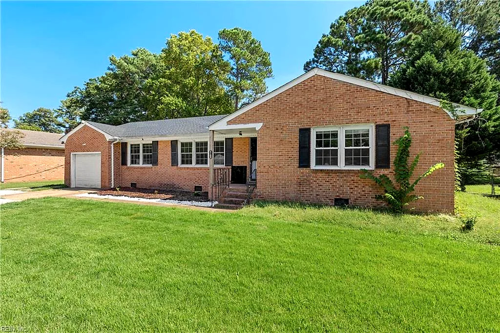 4109 Taylor RD, CHESAPEAKE VA 23321