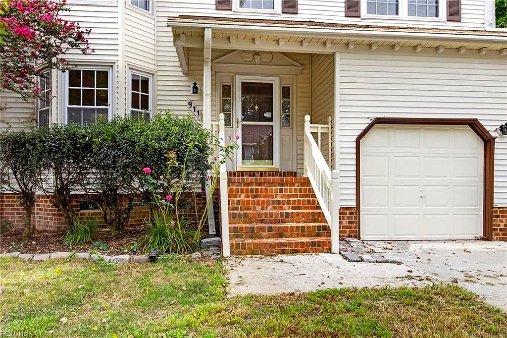 911 Edgewater Dr, Newport News — photo