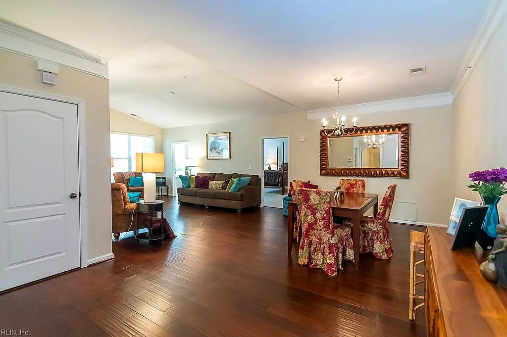 713 Windy Way #102, Newport News — photo
