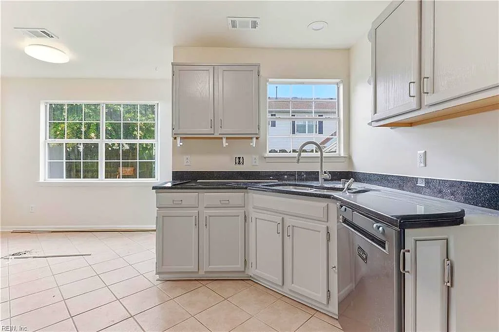 3144 Amador Dr, Virginia Beach — photo