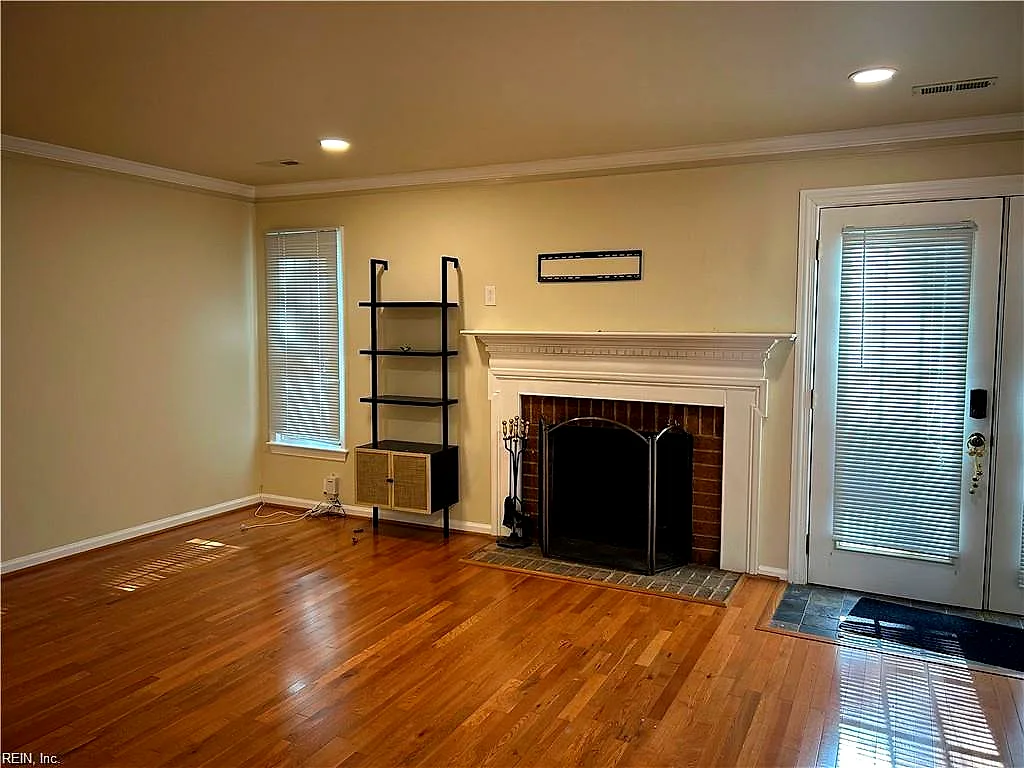 12 Capps Quarters, Hampton — photo