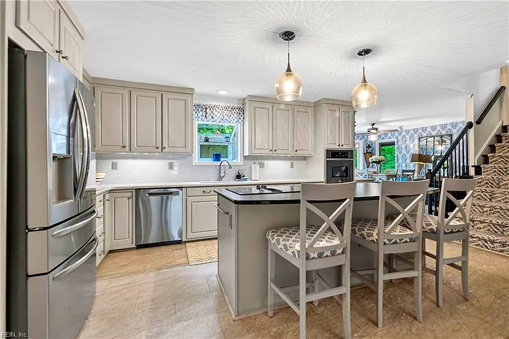 849 Bishopsgate Ln, Virginia Beach — photo