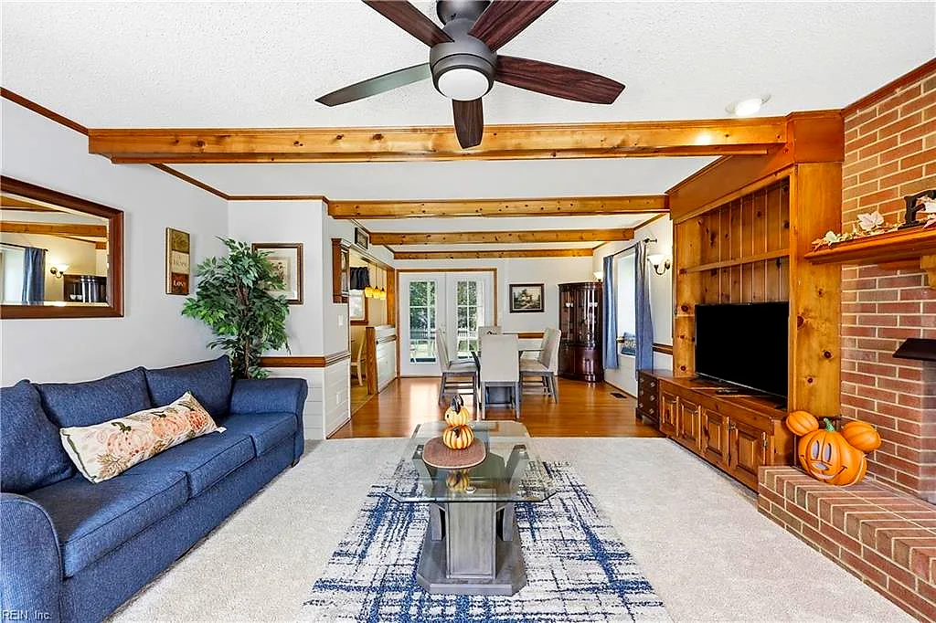 708 Wimbley Ln, Chesapeake — photo