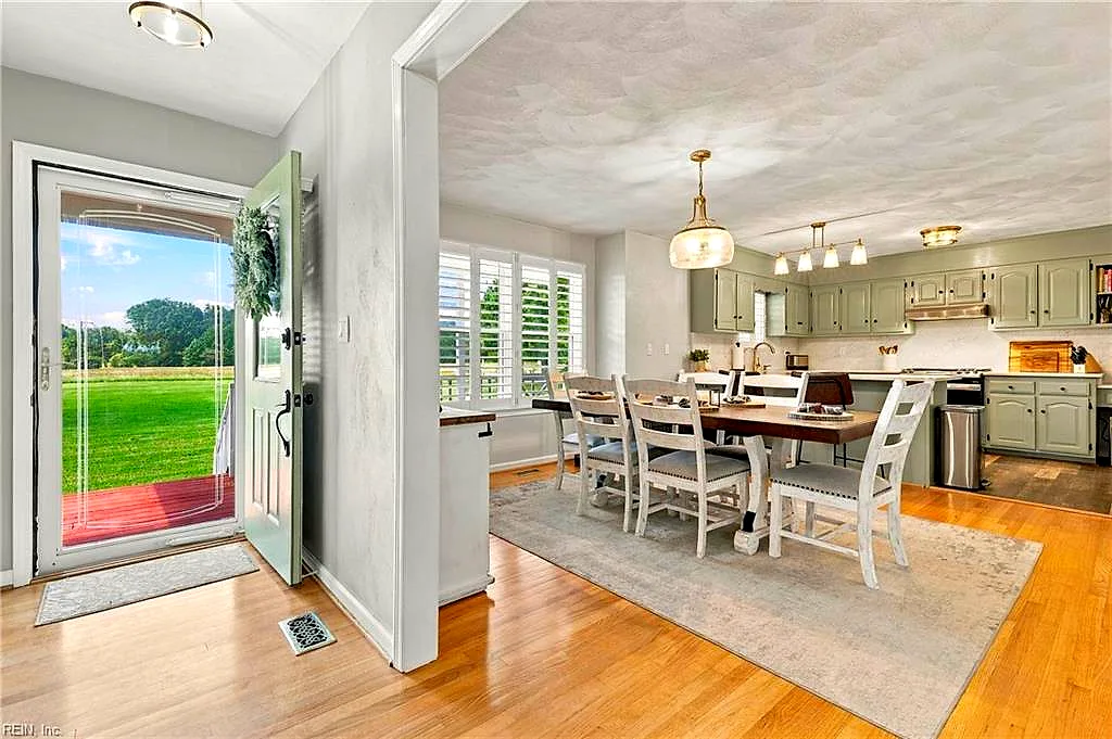 6296 Crags Cswy, Virginia Beach — photo
