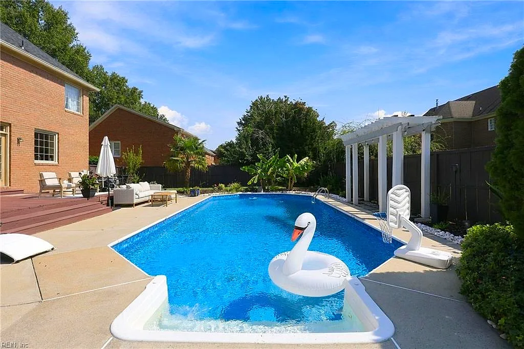 4413 Liam Close Dr, Chesapeake — photo