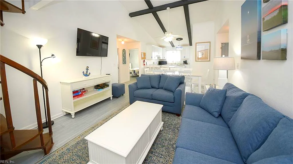 3520 Sandpiper Road Rd, Virginia Beach — photo