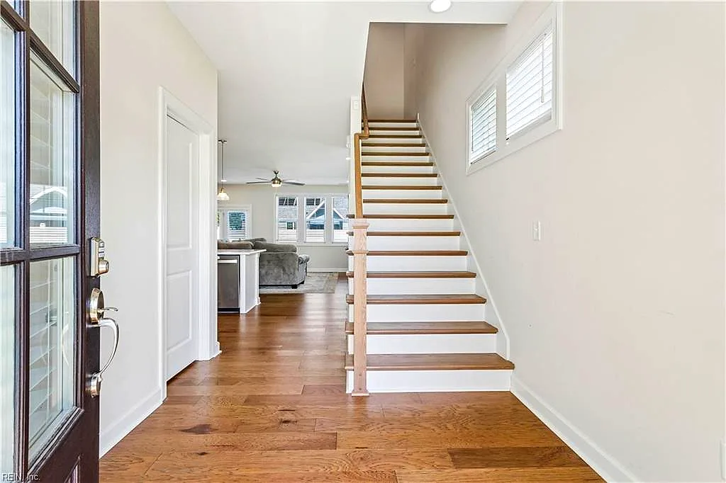 2405 Redemption Ct, Virginia Beach — photo